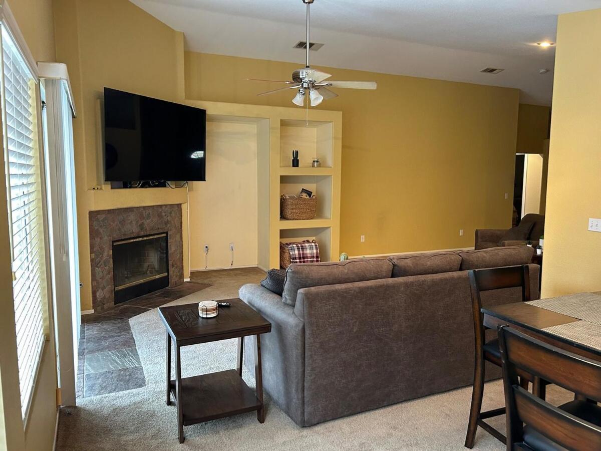 Walking Distance To Stagecoach Villa Indio Ngoại thất bức ảnh